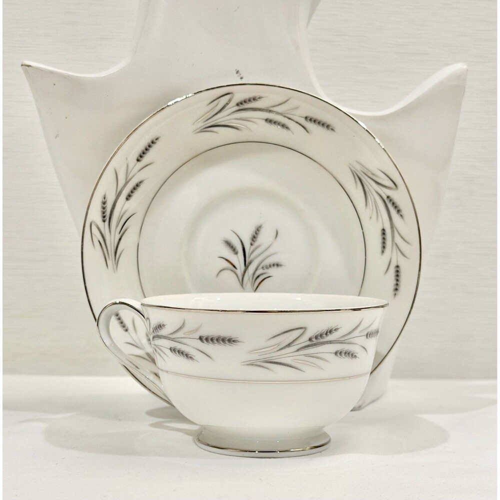 Yamaka Platinum Wheat Footed Teacup and Saucer Set SY-108 Japan